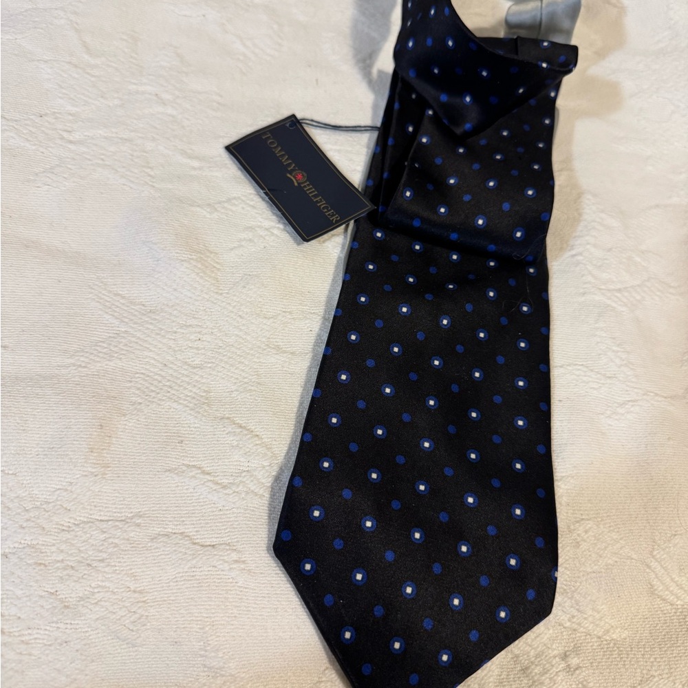 Tommy Hilfiger Black Tie Blue White Silk USA